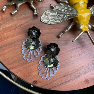 Elegant earrings green olive .handmade